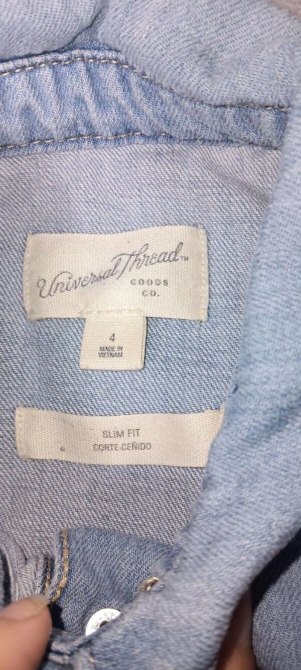 Universal Thread Snap Button Denim Trucker Western Shirt Size 4 Light Wash Boho - Picture 2 of 12